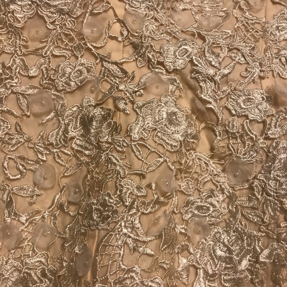 Wedding dress - Picture 2 of 2